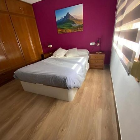 Sant Jordi 2 Apartment Tremp Bagian luar foto