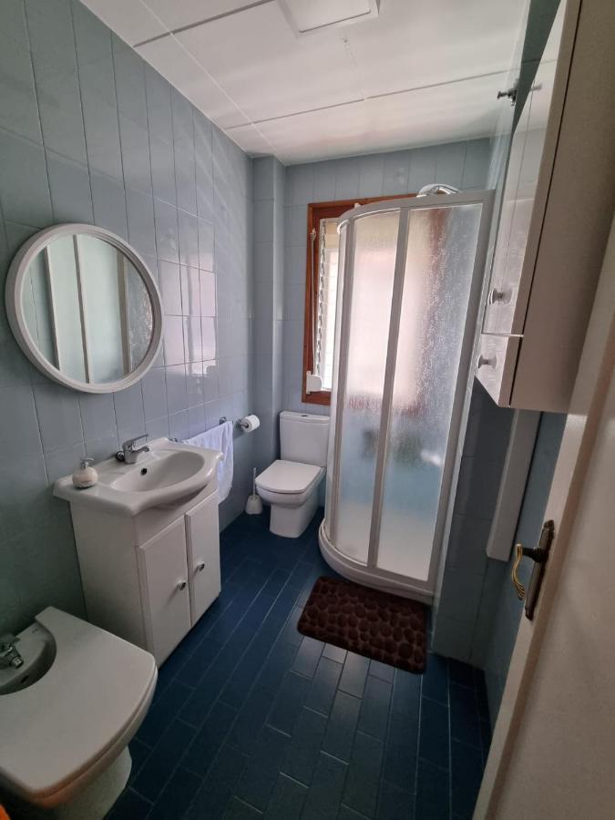 Sant Jordi 2 Apartment Tremp Bagian luar foto